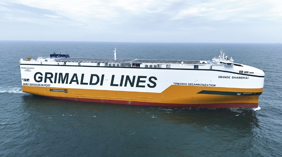Grimaldi lanza el “Grande Shanghai” su primer PCTC listo para amoníaco