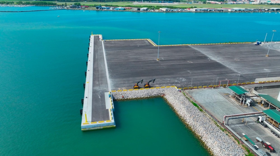 La AP de Santander ha licitado también la construcción de una rampa en el muelle de Raos 9 para tráfico ro-ro.