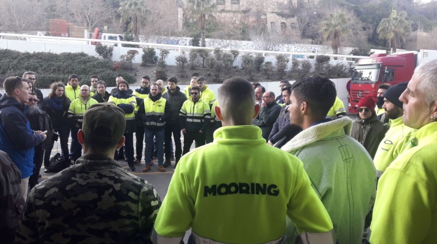 Los amarradores de Barcelona firmar&aacute;n la desconvocatoria de huelga el mi&eacute;rcoles 18