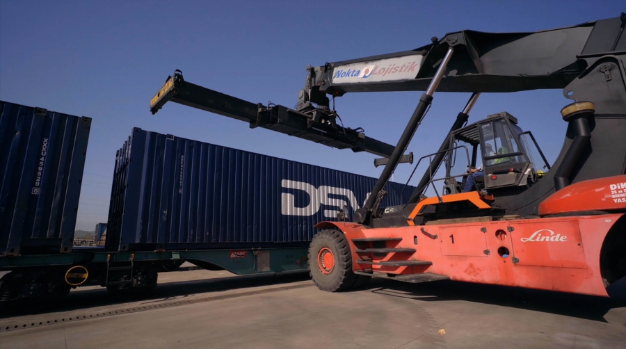 DSV es el &uacute;nico transitario que ofrece seis rutas en grupaje por tren como alternativa al colapso en el transporte mar&iacute;timo de mercanc&iacute;as con China.