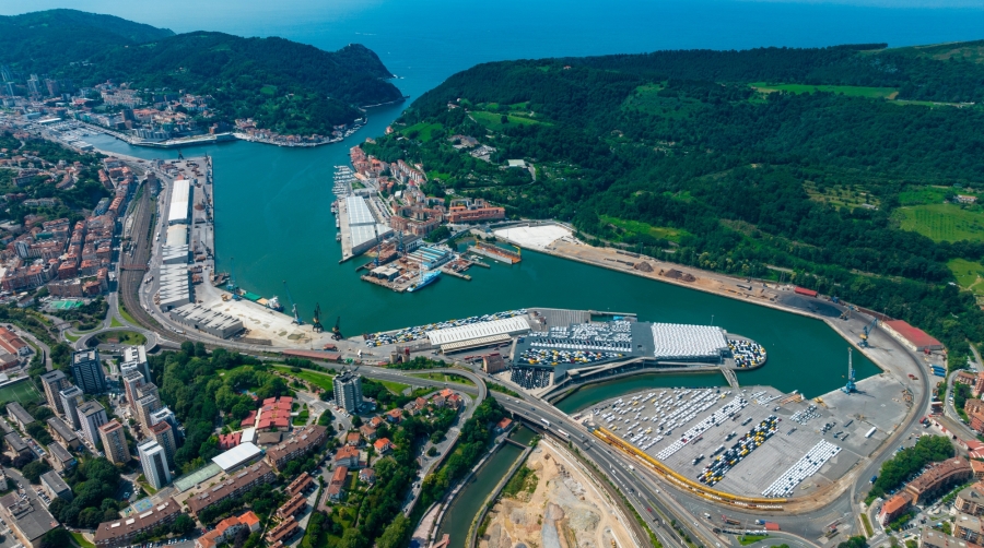 La AP de Pasaia digitaliza la gestión del agua potable en el puerto
