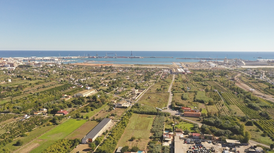 La Autoridad Portuaria de Castellón ha formalizado su candidatura al programa de ayudas PORT-EOLMAR, promovido por el Ministerio para la Transición Ecológica y el Reto Demográfico (MITECO).