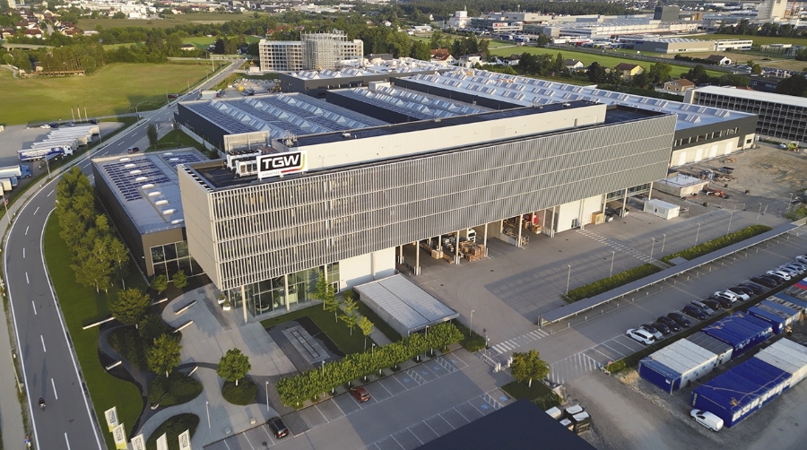 En paralelo, la compañía avanza en la ampliación de su sede central en Marchtrenk.