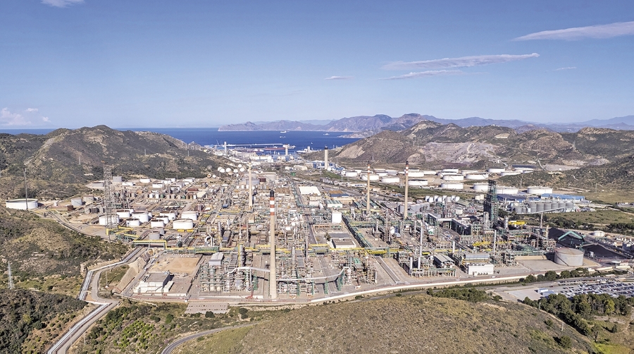 Complejo industrial de Repsol en Cartagena.