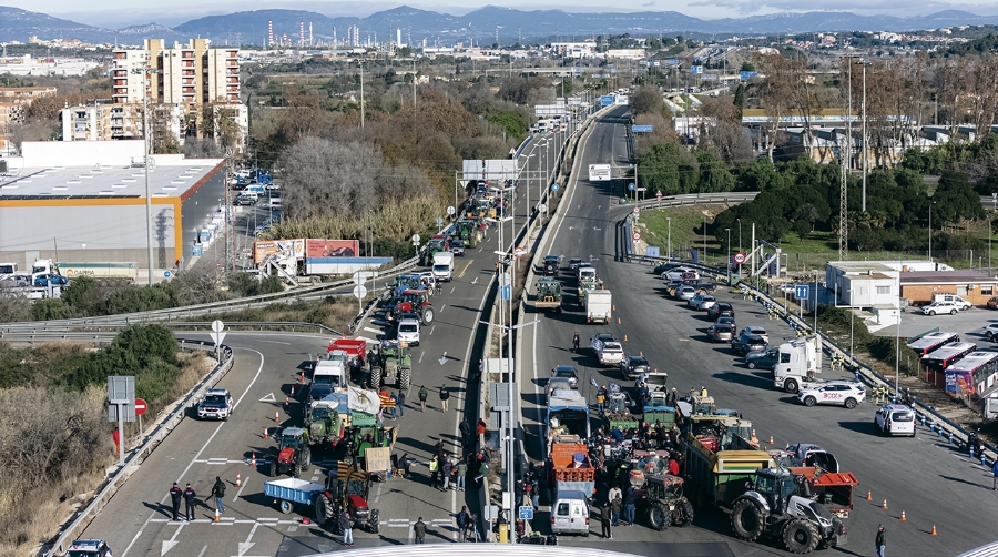 Protestas en los accesos al Puerto de Tarragona.
