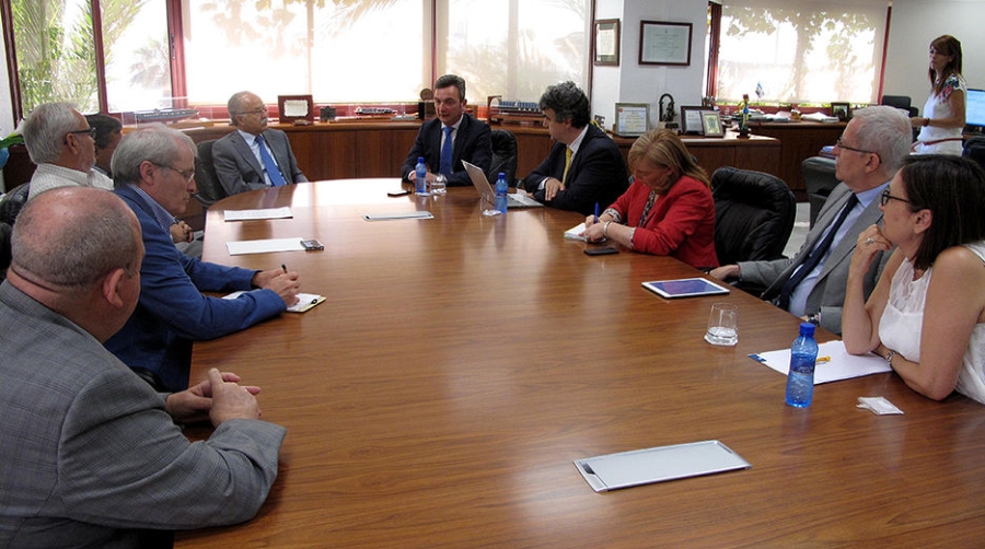 La UCA y la APBA intensificar&aacute;n la formaci&oacute;n en puertos dentro del M&aacute;ster en Caminos, Canales y Puertos