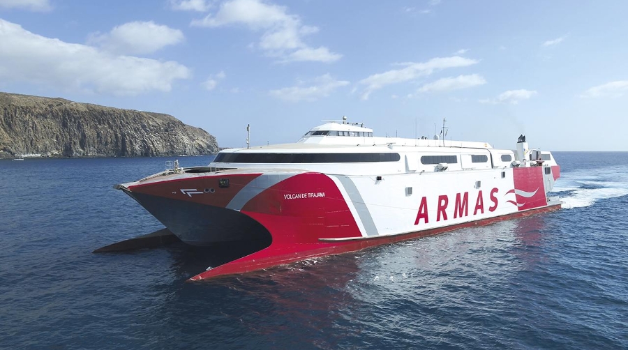 Armas Trasmediterránea reorganiza su línea con El Hierro