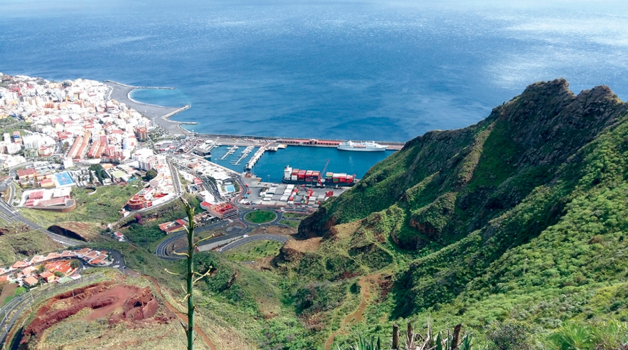 Boluda Corporaci&oacute;n Mar&iacute;tima se moviliza para brindar apoyo log&iacute;stico a La Palma