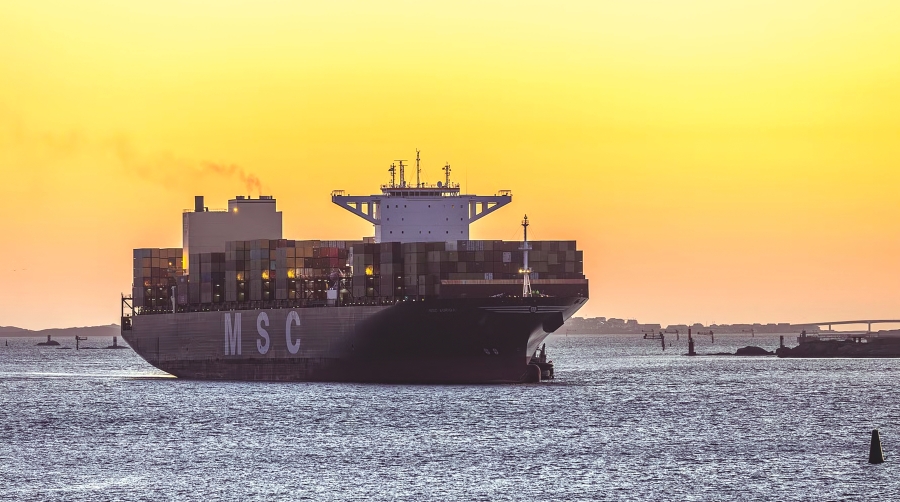 MSC amplía la brecha con Maersk al sumar en 2025 un total de 831.400 TEUs de capacidad