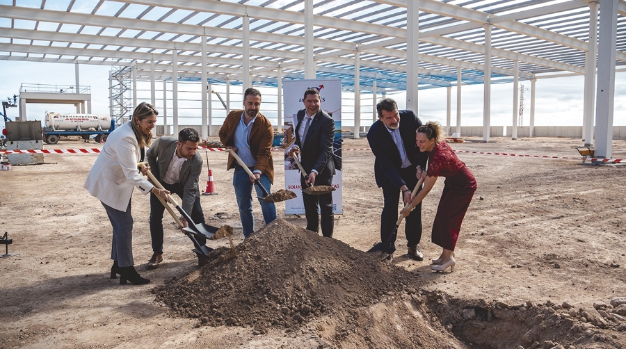 Acto de colocación de la primera piedra.