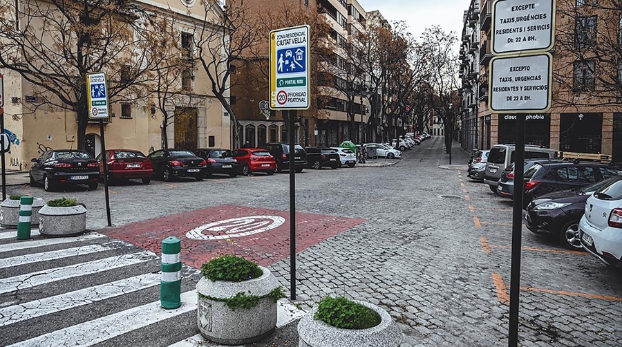 Quedarán excluidos de las restricciones los vehículos asociados a actividades económicas.