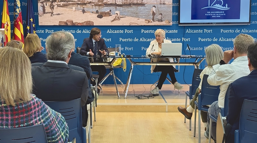 Alicante abre su ciclo de conferencias del 125 aniversario