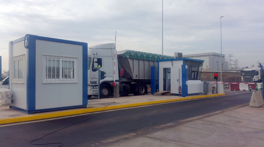 El nuevo acceso viario a la D&aacute;rsena Sur de PortCastell&oacute;, operativo