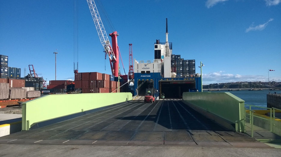 La reforma de la rampa ro-ro de Toro y Betolaza optimiza la operatividad de Finnlines en Bilbao