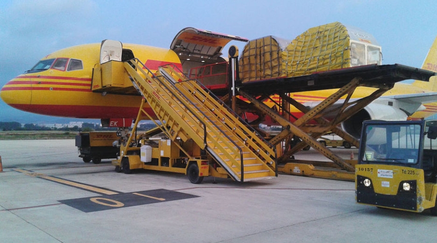 Aena aprobar&aacute; en diciembre una inversi&oacute;n de 23 millones de euros de DHL en Foronda