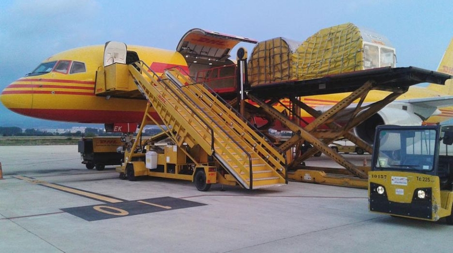 DHL Express consolida su apuesta por el Aeropuerto de Vitoria con el comienzo de operaciones en s&aacute;bado