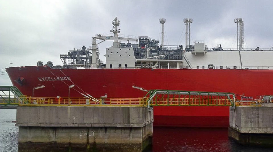 Erhardt consigna los primeros buques en cargar GNL en la terminal de BBG del Puerto de Bilbao