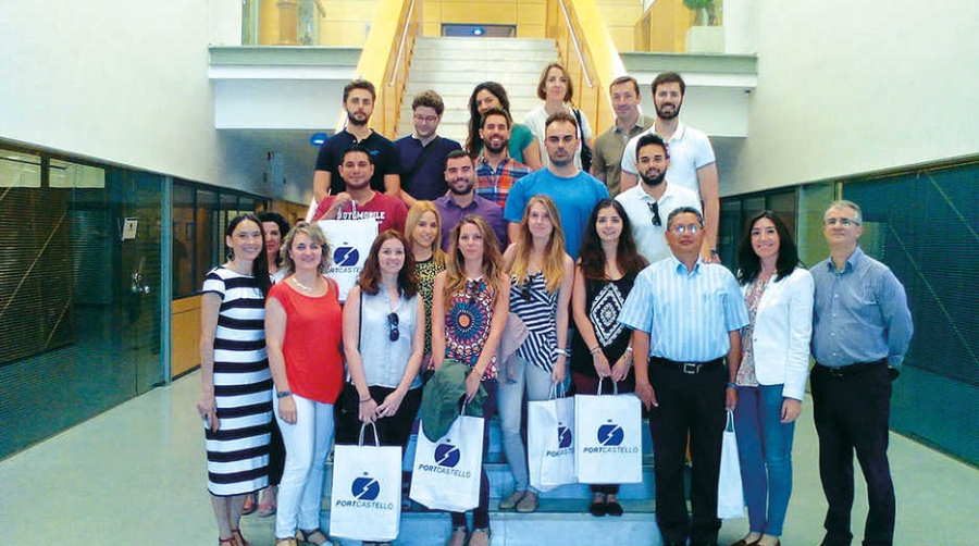 Los alumnos del M&aacute;ster de la APV visitan el Puerto de Castell&oacute;n
