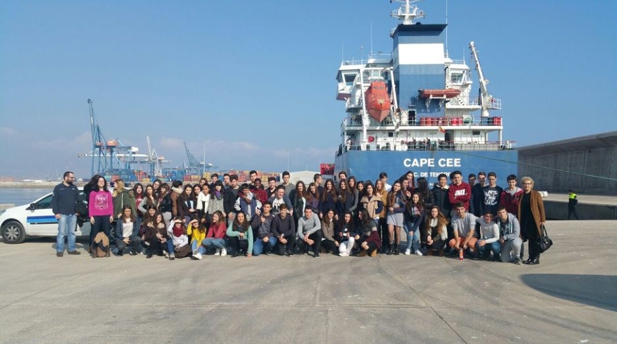 Un centenar de alumnos de bachillerato visita PortCastell&oacute;