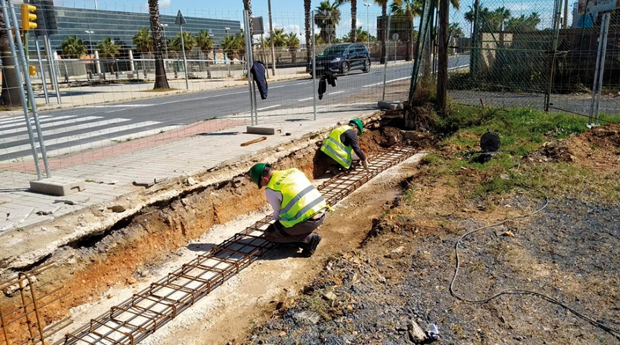 El Puerto de Huelva solo mantiene activa una de sus obras