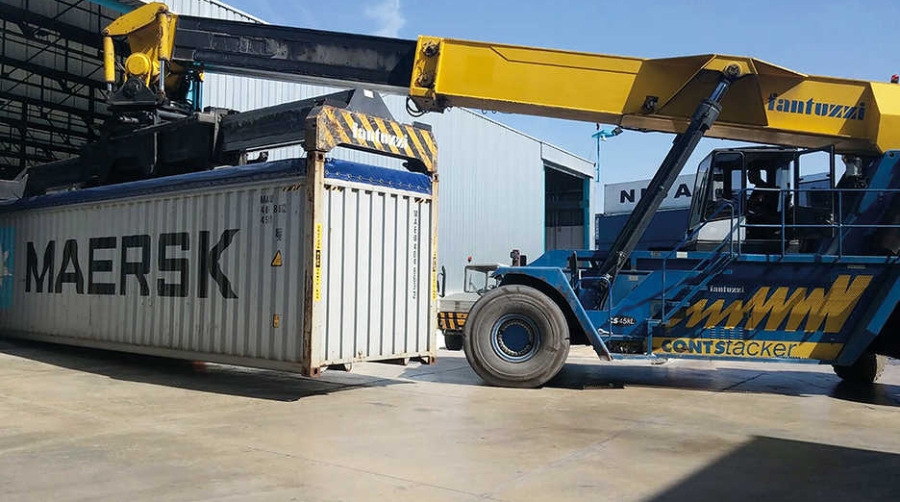 Transportainer colabora en el env&iacute;o de contenedores solidarios para Gambia