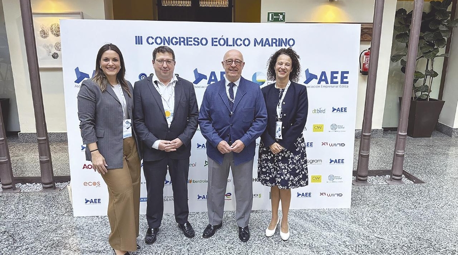 Representación de la Autoridad Portuaria de Tenerife y el Clúster Marítimo de Canarias.