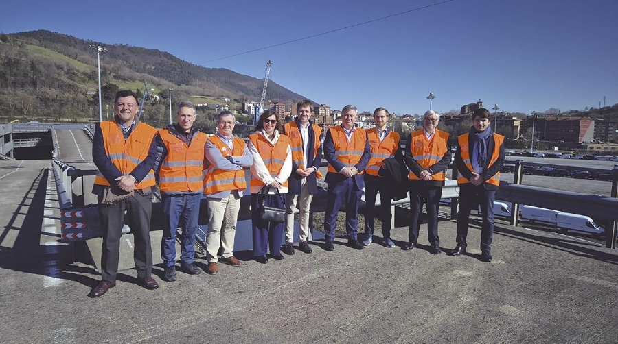 La comitiva ha conocido los detalles de iniciativas en las que la APP invertirá cerca de 30 millones de euros.