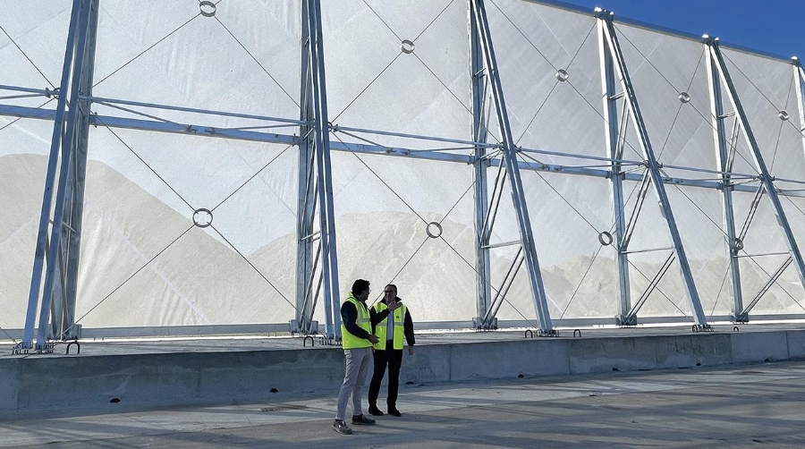 PortCastelló culmina las pantallas atrapapolvo de la Dársena Sur