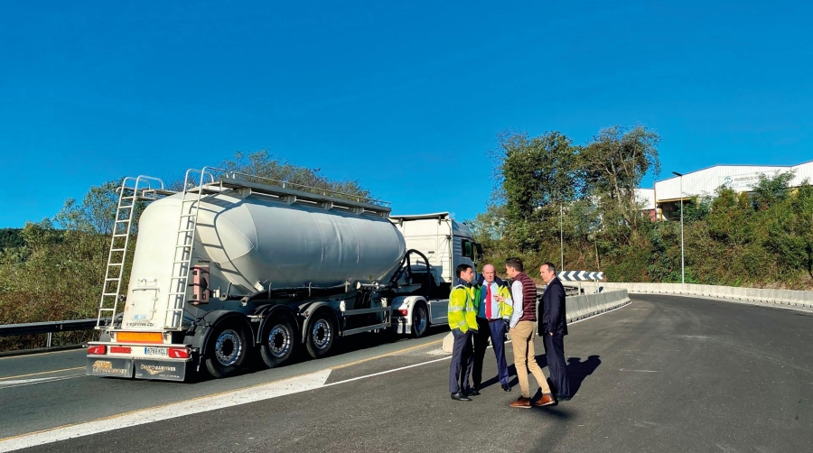 Bizkaia pone en servicio 11 apartaderos para transportes especiales en la N-240