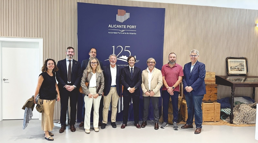 Miembros del Consejo de Administración de la Autoridad Portuaria de Alicante.