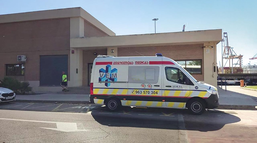 Valenciana de Emergencias Médicas ha procedido a la sustitución de la ambulancia portuaria por una de nueva adquisición.