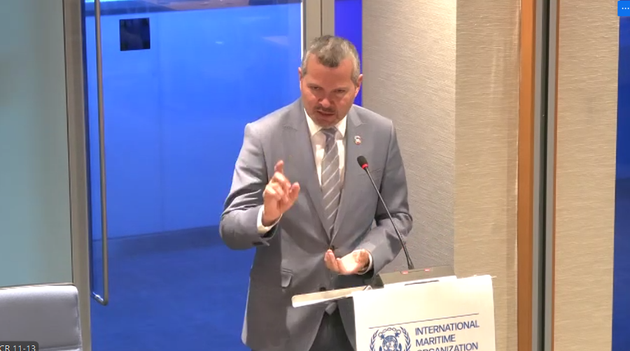 Arsenio Domínguez, secretario general de la OMI, durante la rueda de prensa del Consejo extraordinario de la Organización Marítima Internacional.