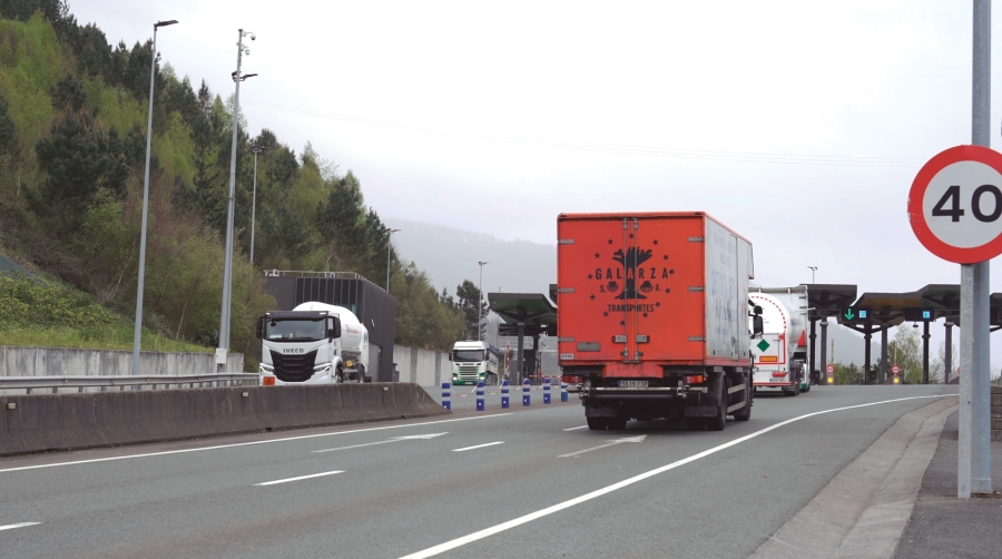 El transporte pesado redistribuye su tráfico en Bizkaia tras la implantación del Pago Por Uso