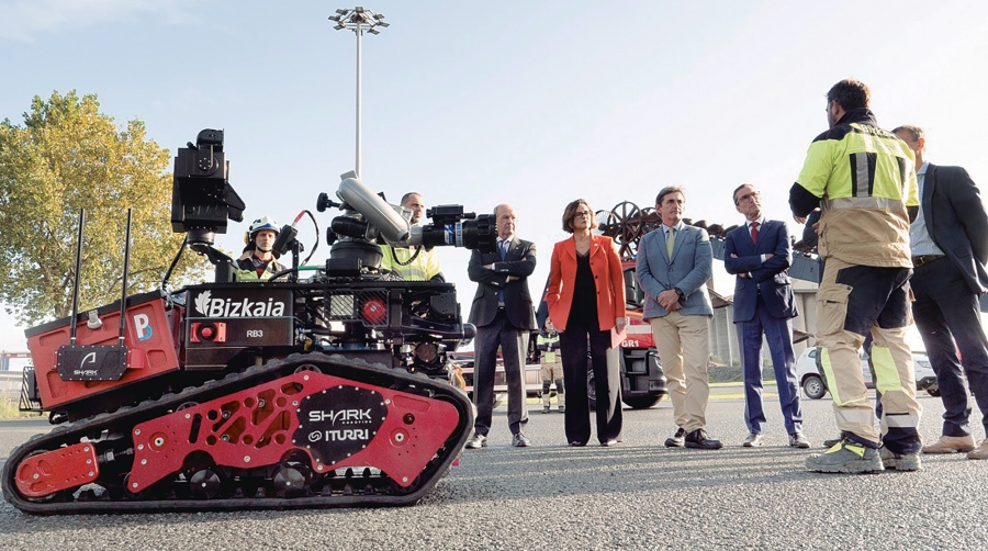 Presentación del robot multifunción el año pasado en el Puerto de Bilbao.