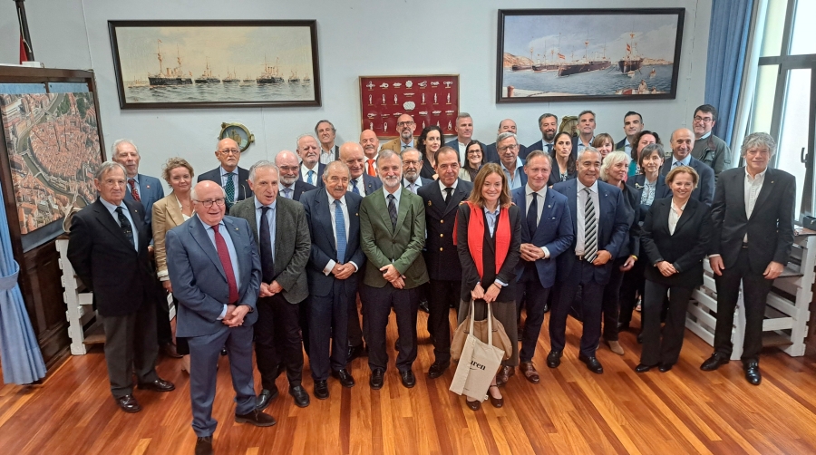 El Propeller Club País Vasco analiza en la Comandancia Naval de Bilbao los desafíos de la geopolítica mundial