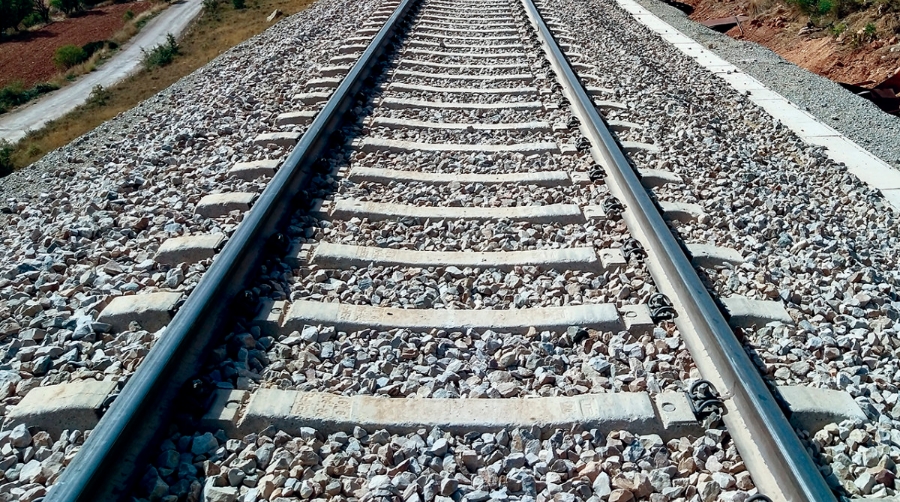 Adif construir&aacute; un nuevo apartadero para trenes de mercanc&iacute;as de 750 metros en la localidad turolense de Cella.