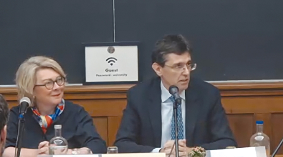 Isabelle Ryckbost, secretaria general de la ESPO; y Manuel Arana, director de Planificación y Desarrollo de Puertos del Estado.