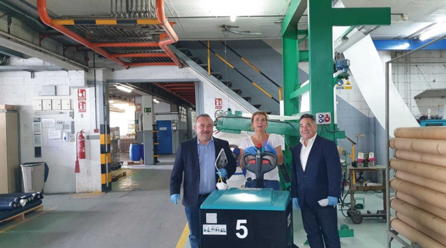 J. Forklif Elevaci&oacute;n entrega cinco transpaletas el&eacute;ctricas a Acabados Europeos
