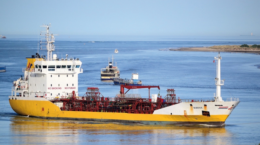 El Puerto de Tarragona estrena servicio de bunkering en zona de fondeo&nbsp;