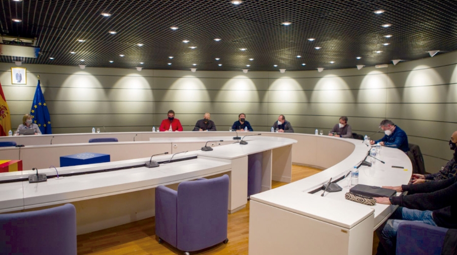 Los sindicatos de la estiba de Bilbao insisten en las complementarias como garant&iacute;a de empleo