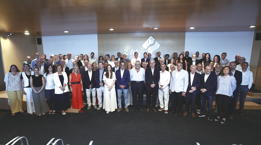 Más de 80 representantes de la comunidad portuaria de Barcelona participaron en la reunión del Consell Rector.