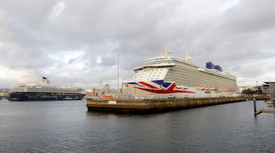A Coru&ntilde;a recibe a m&aacute;s de 8.000 personas en la primera triple escala de cruceros del a&ntilde;o