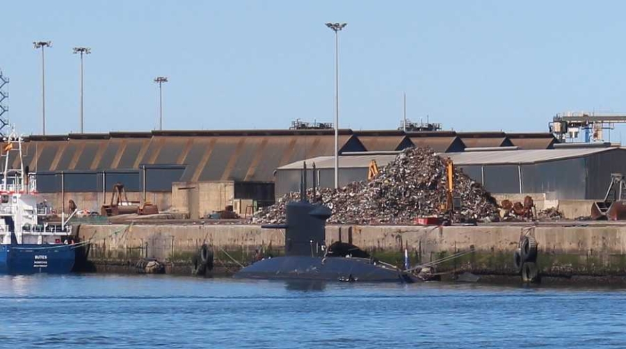 El submarino &ldquo;Walrus&rdquo;, en el muelle Princesa de Espa&ntilde;a,a en Santurtzi. Foto J.P.