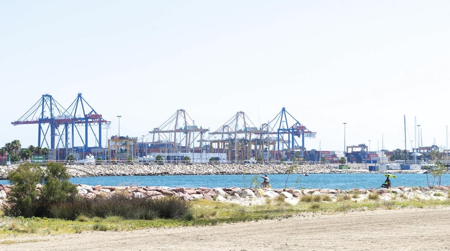 La comunidad portuaria de Valencia cumple con sus objetivos medioambientales en el grupo ECOPORT II