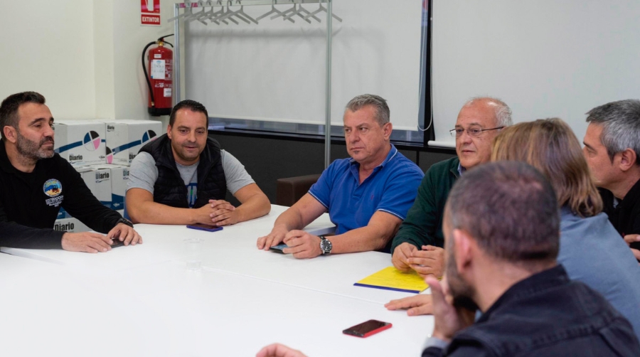 Acuerdo para desconvocar la huelga en la estiba
