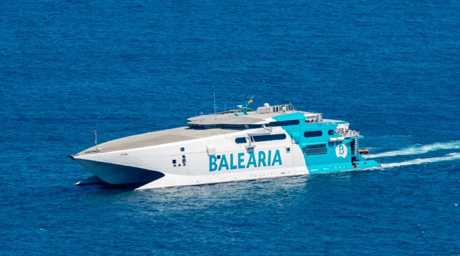 Baleària refuerza con dos barcos más las conexiones entre Ibiza y Dénia