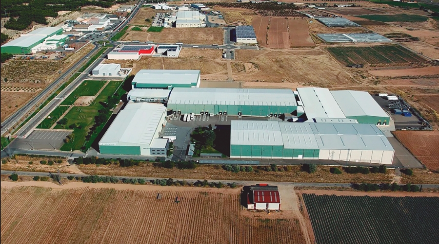 Lineage opera más de 485 almacenes frigoríficos en todo el mundo. En la imagen sus instalaciones en Milagro, Navarra.