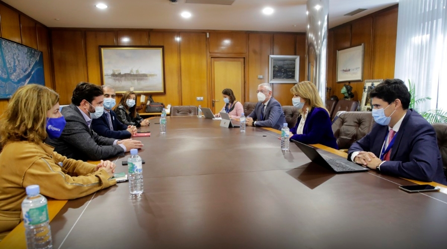 Puerto y C&aacute;mara de Huelva trabajan en equipo para impulsar las exportaciones