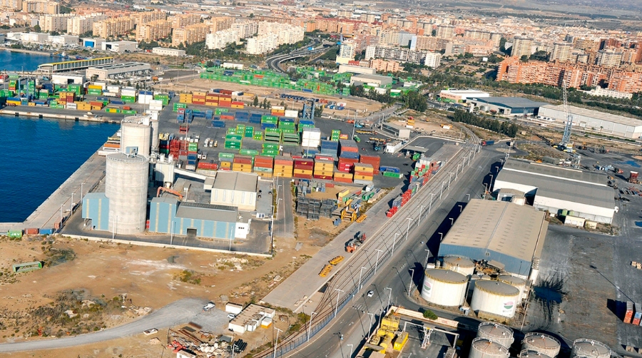 Puerto de Alicante: Paso a paso hacia la innovaci&oacute;n y la sostenibilidad