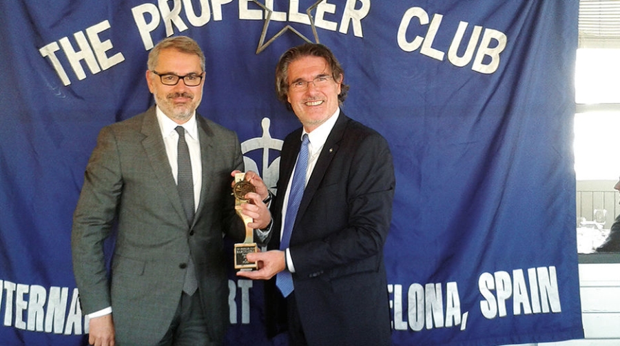 Marc Puig recoge el II Premio Propeller, otorgado en reconocimiento a la expansi&oacute;n de la firma Puig